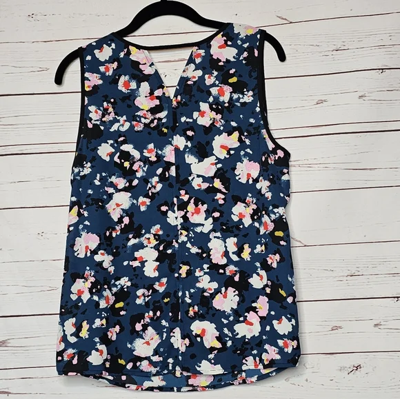 CAbi Spirit Cut Out Floral Sleeveless Top - Picture 2 of 6